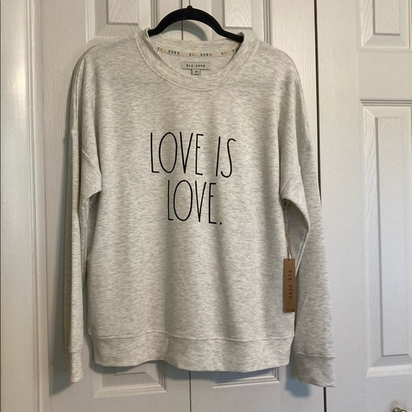☘️NWT! Rae Dunn "LOVE IS LOVE" Sweatshirt - Picture 1 of 6